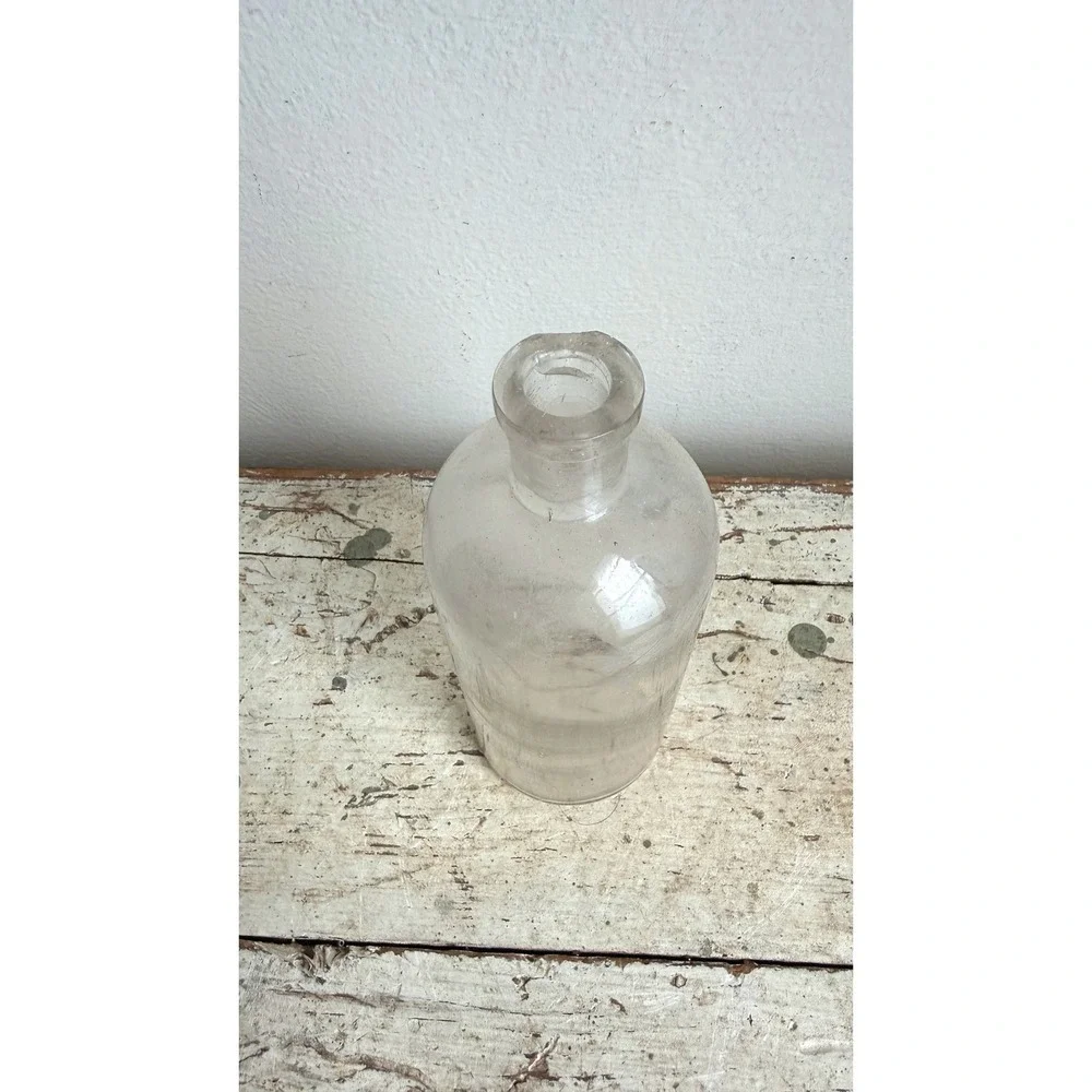 N/A vintage baker